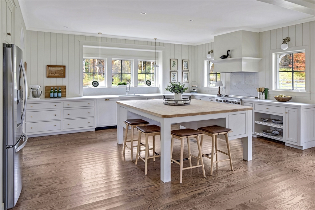 57 French Court Dunstable, MA 01827 - Photo 9 of 42