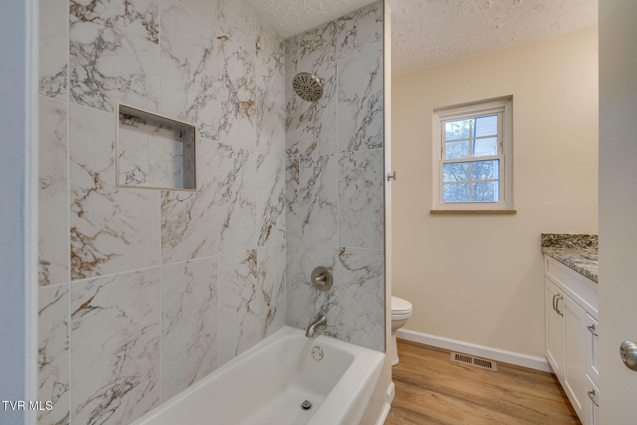 365 Lakeway Road Morristown, TN 37814 - Photo 20 of 33 017