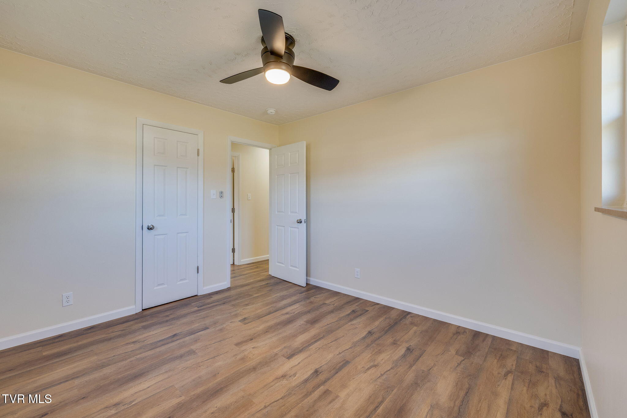 365 Lakeway Road Morristown, TN 37814 - Photo 23 of 33 020