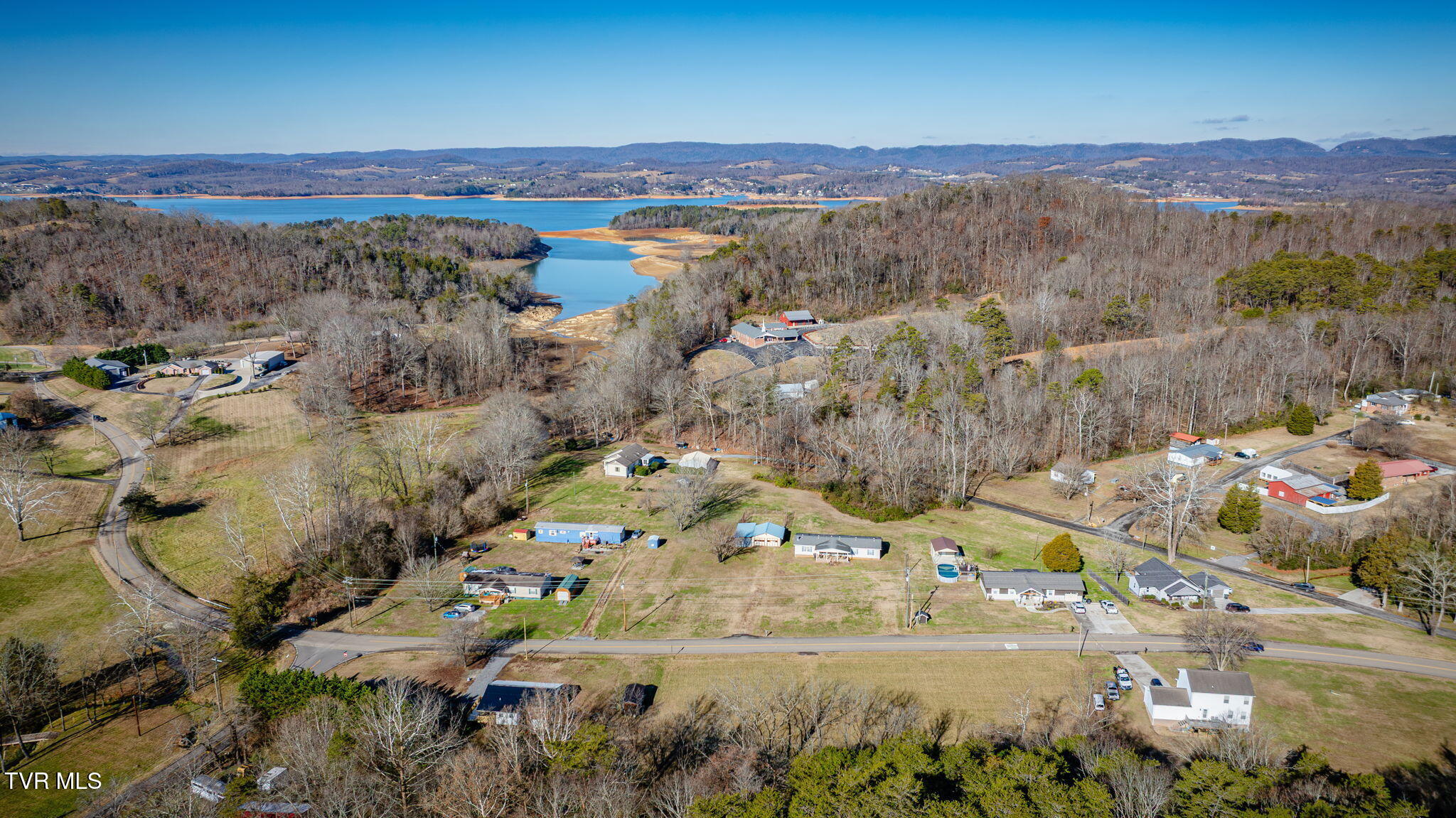 365 Lakeway Road Morristown, TN 37814 - Photo 3 of 33 103