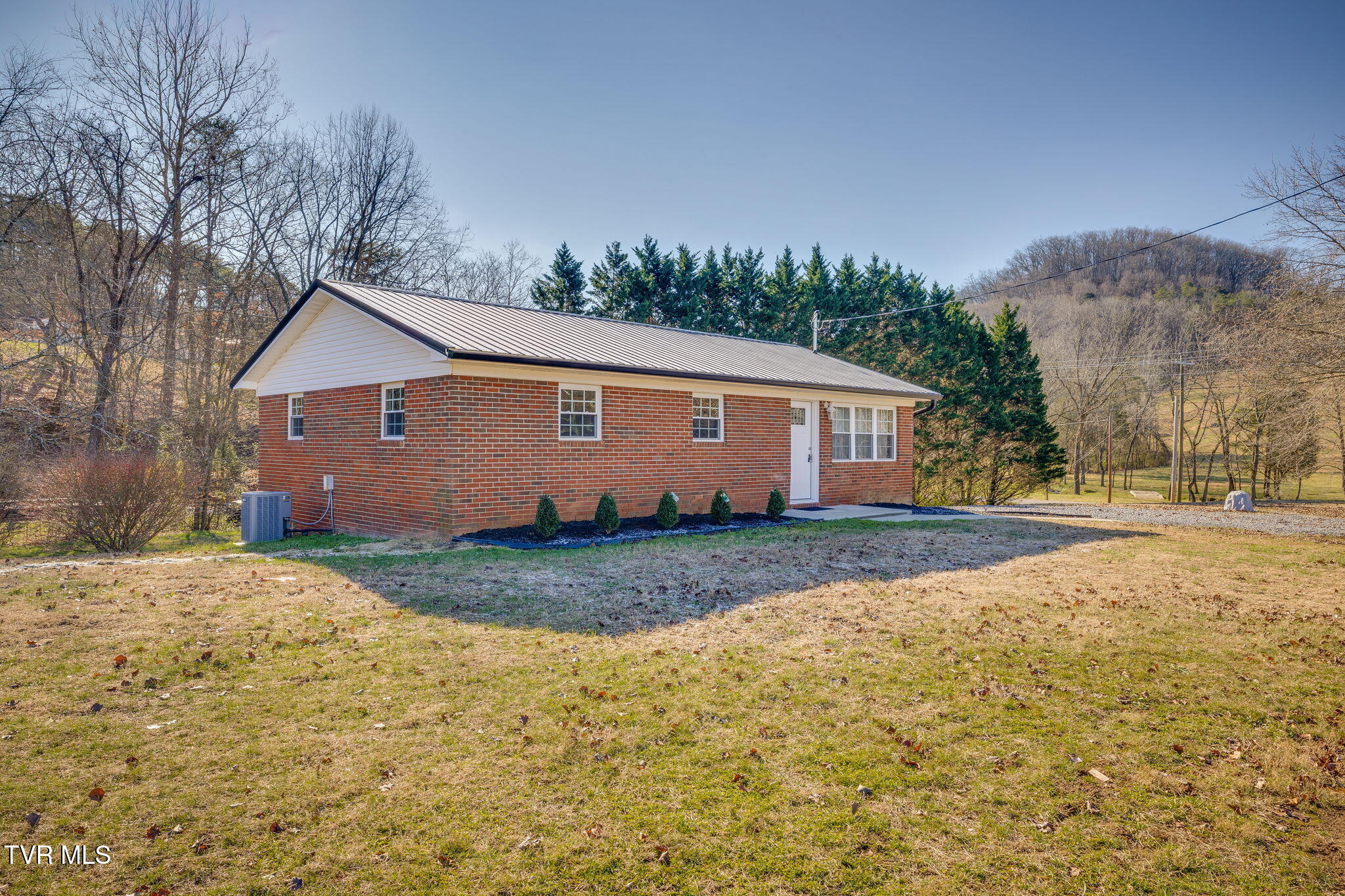 365 Lakeway Road Morristown, TN 37814 - Photo 32 of 33 002