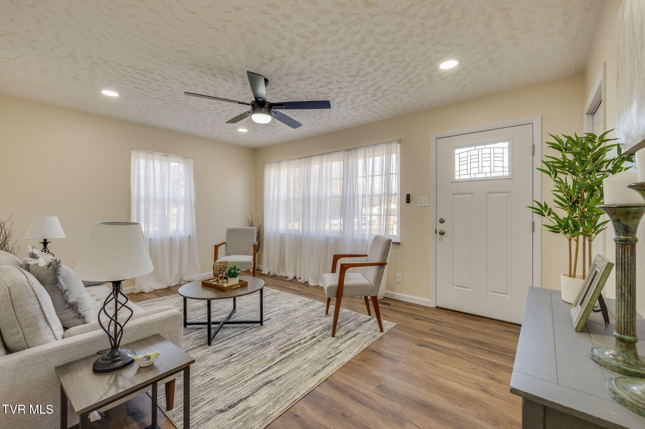 365 Lakeway Road Morristown, TN 37814 - Photo 9 of 33 006