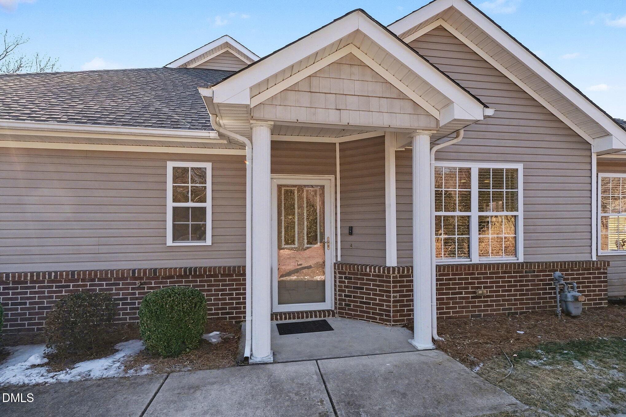 2711 Andover Glen Road Raleigh, NC 27604 - Photo 16 of 36 003_file_2555