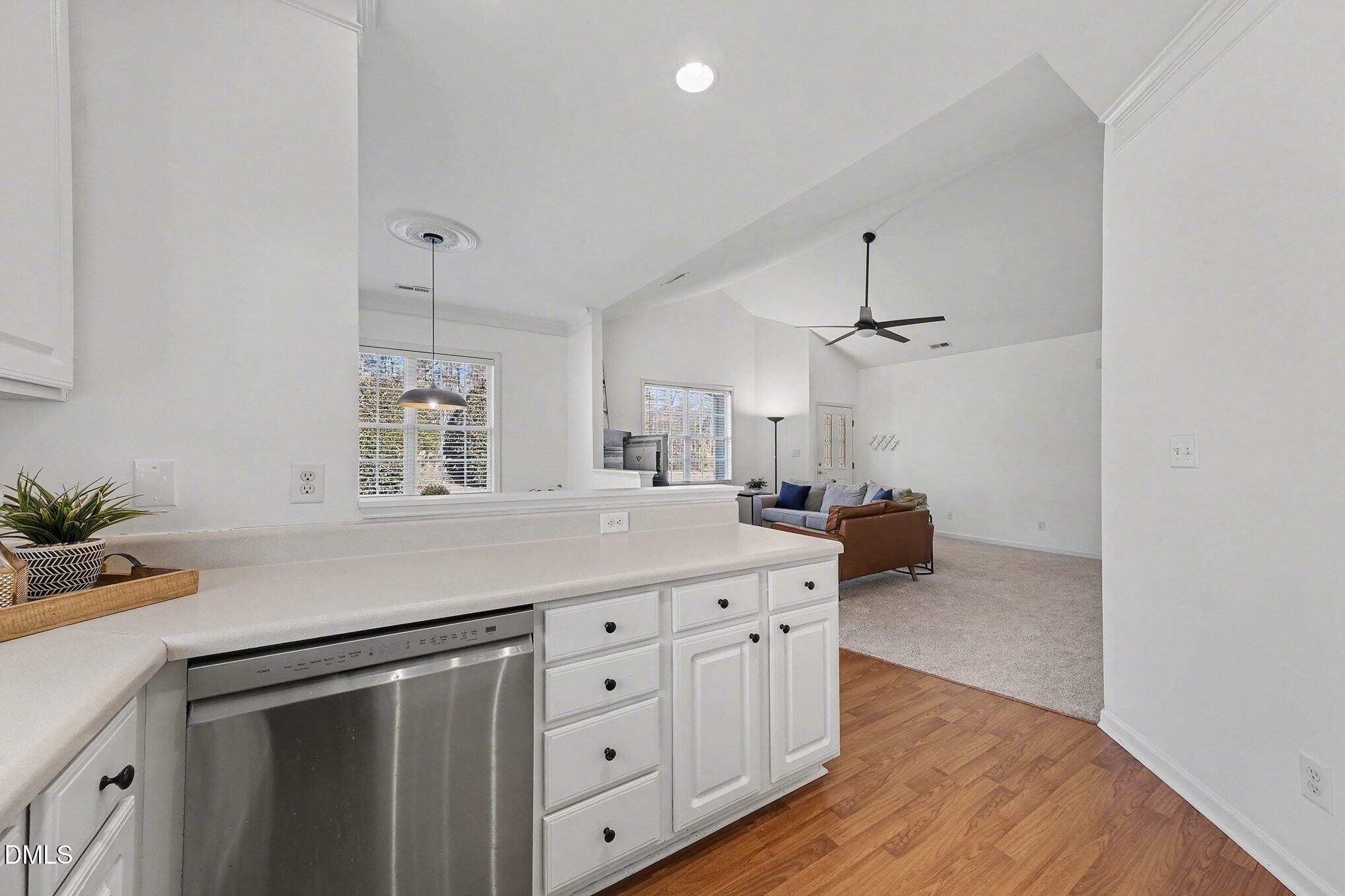 2711 Andover Glen Road Raleigh, NC 27604 - Photo 20 of 36 015_file_9344