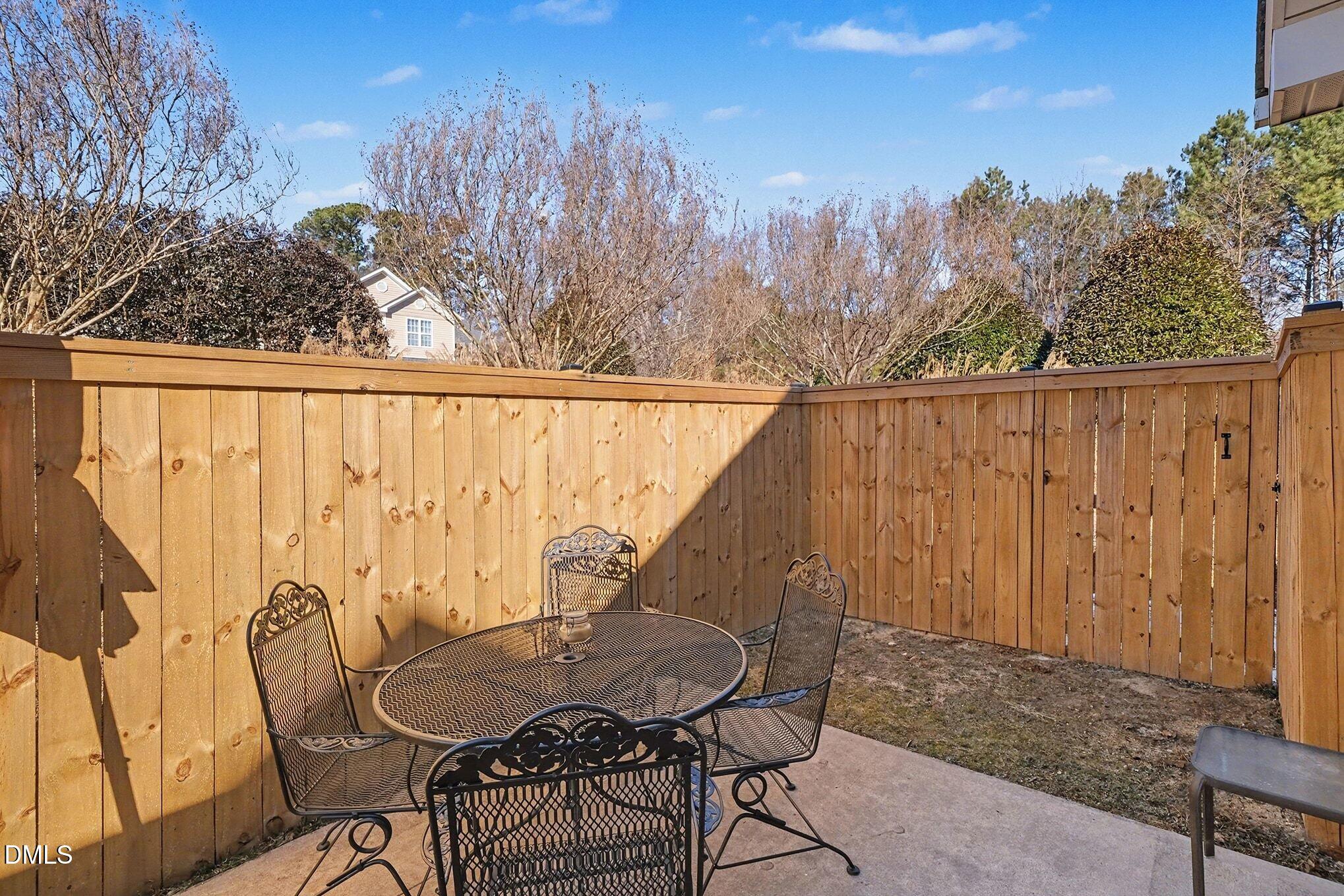 2711 Andover Glen Road Raleigh, NC 27604 - Photo 27 of 36 025_file_5119