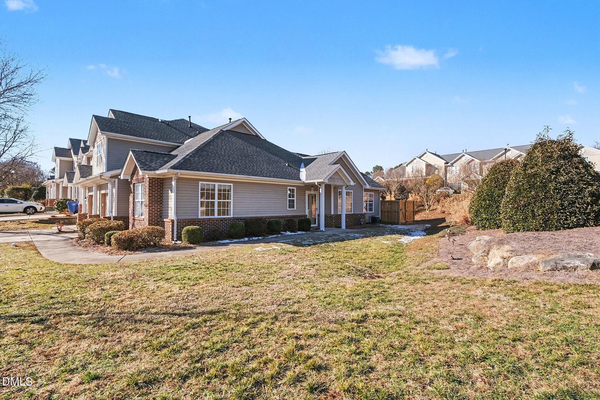 2711 Andover Glen Road Raleigh, NC 27604 - Photo 28 of 36 027_file_9035