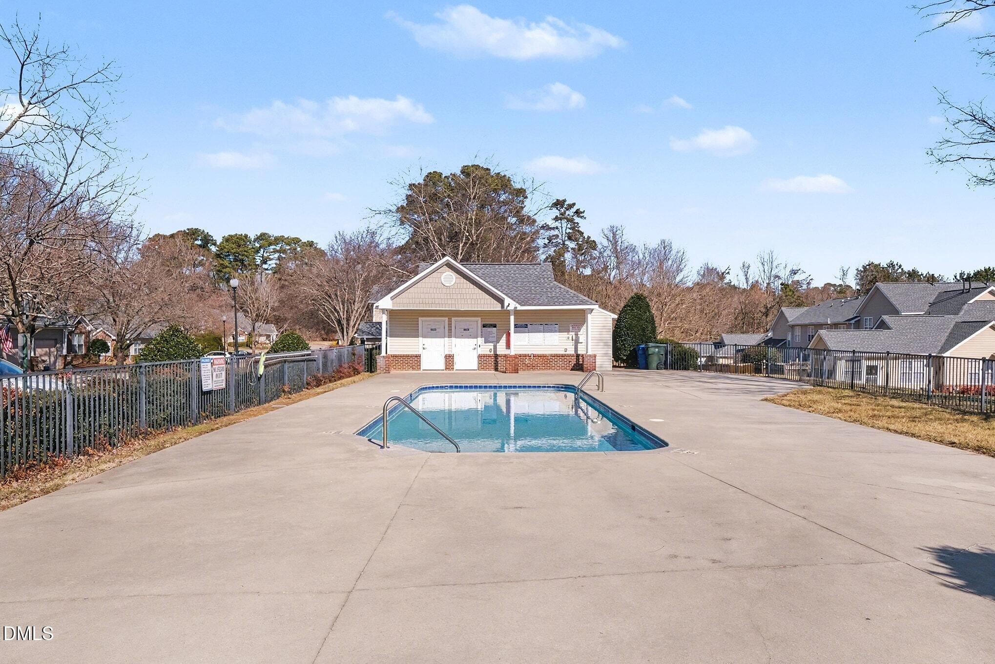 2711 Andover Glen Road Raleigh, NC 27604 - Photo 30 of 36 029_file_6745