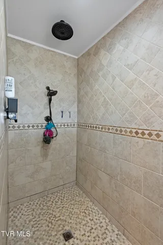 $849,900 | 8477 East Andrew Johnson Highway, Chuckey, TN 37641