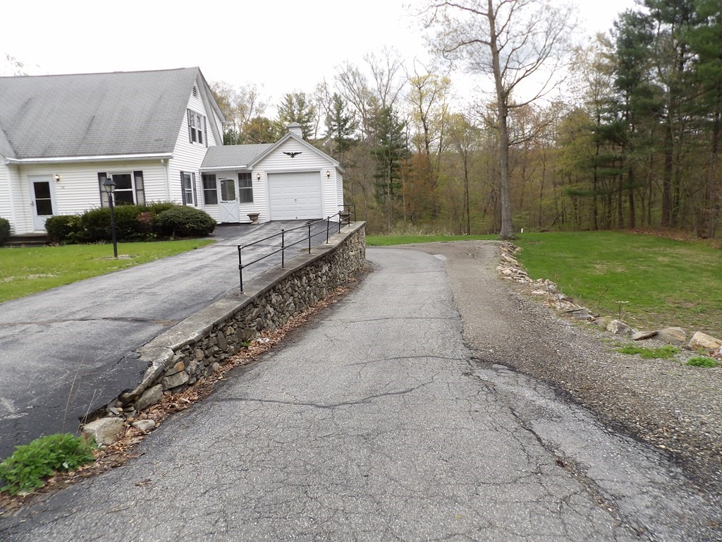 70 Southbridge Road Dudley, MA 01571 - Photo 4 of 21 Gallery Image 4
