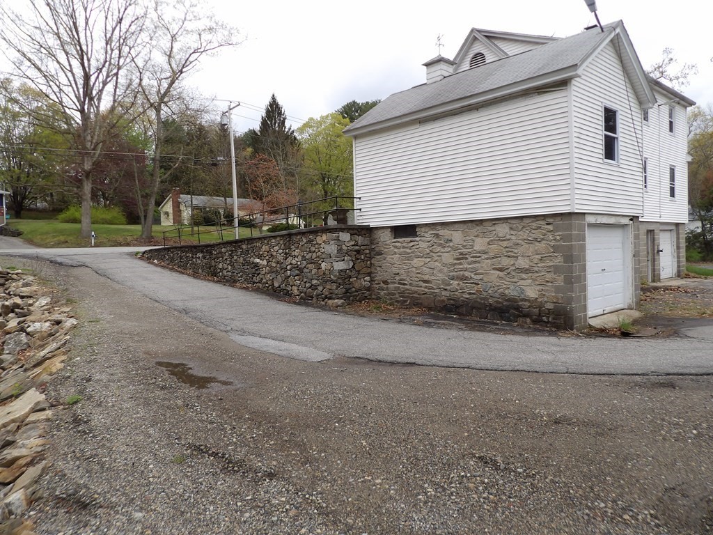 70 Southbridge Road Dudley, MA 01571 - Photo 5 of 21 Gallery Image 5