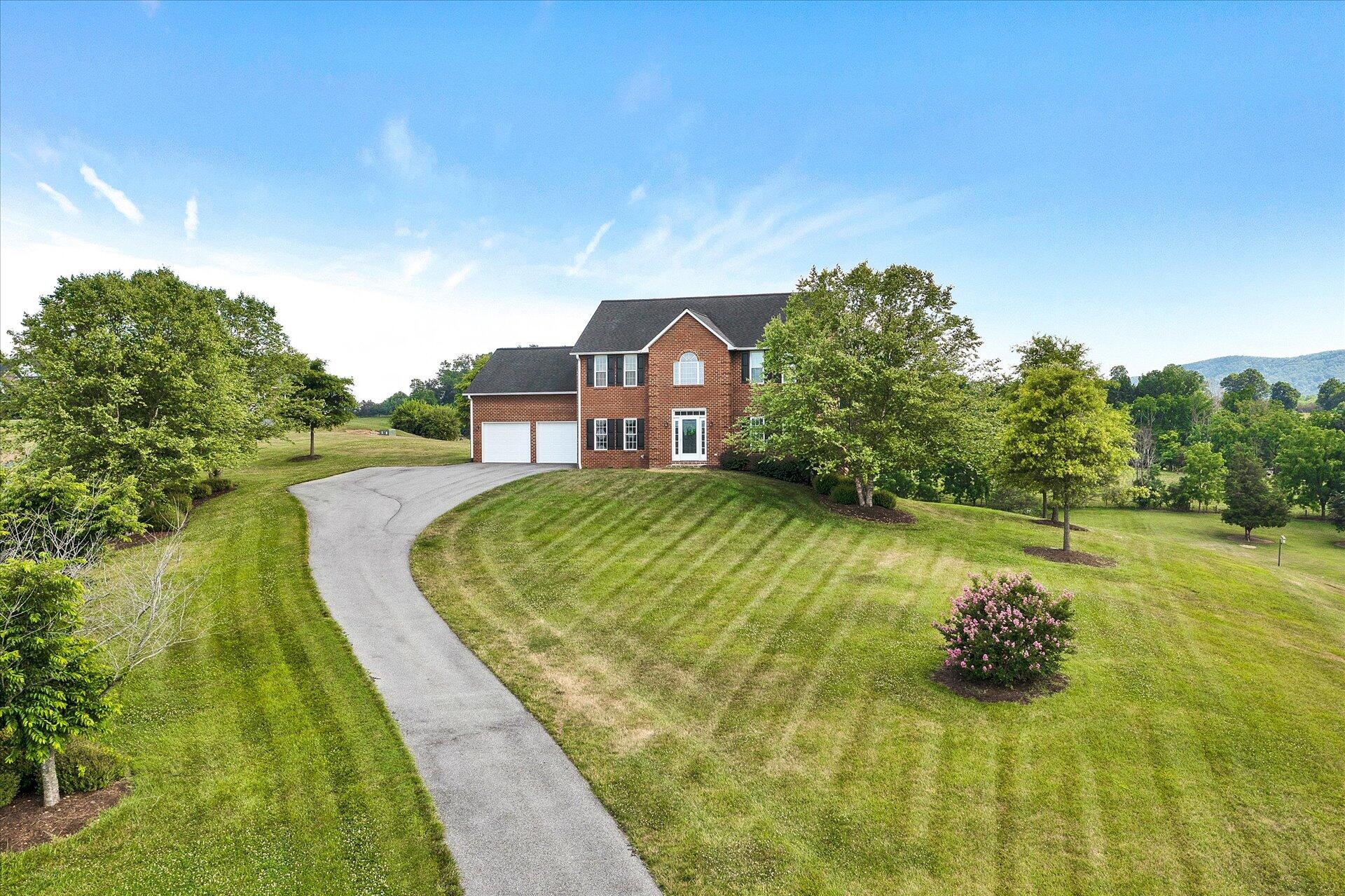 4541 Country Club Road Troutville, VA 24175 - Photo 2 of 51 02-DJI_0020