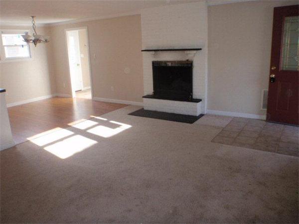 8 Hazelwood Road Maynard, MA 01754 - Photo 3 of 13 Gallery Image 3