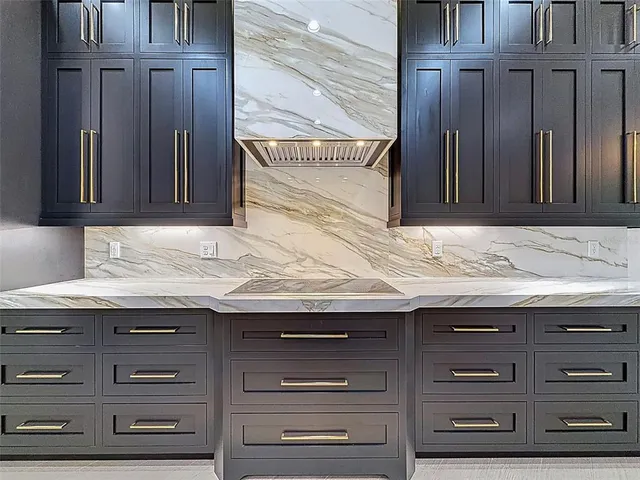 a view of a hallway with closet