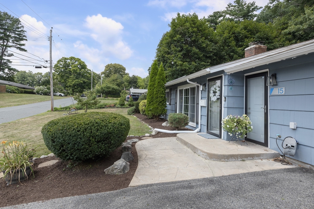15 Michael Road Framingham, MA 01701 - Photo 4 of 38