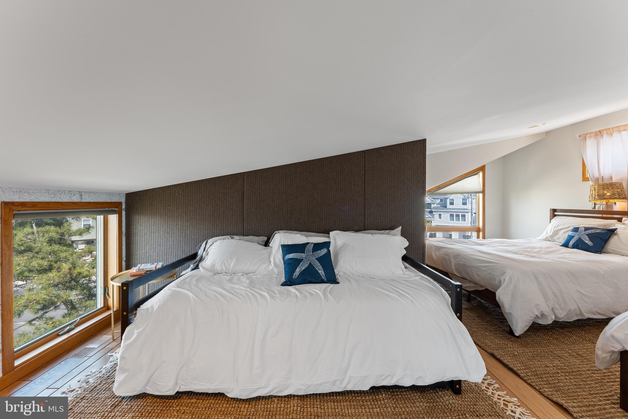 1327 Mill Creek Road Manahawkin, NJ 08050 - Photo 19 of 38 Loft with Walk-In Closet