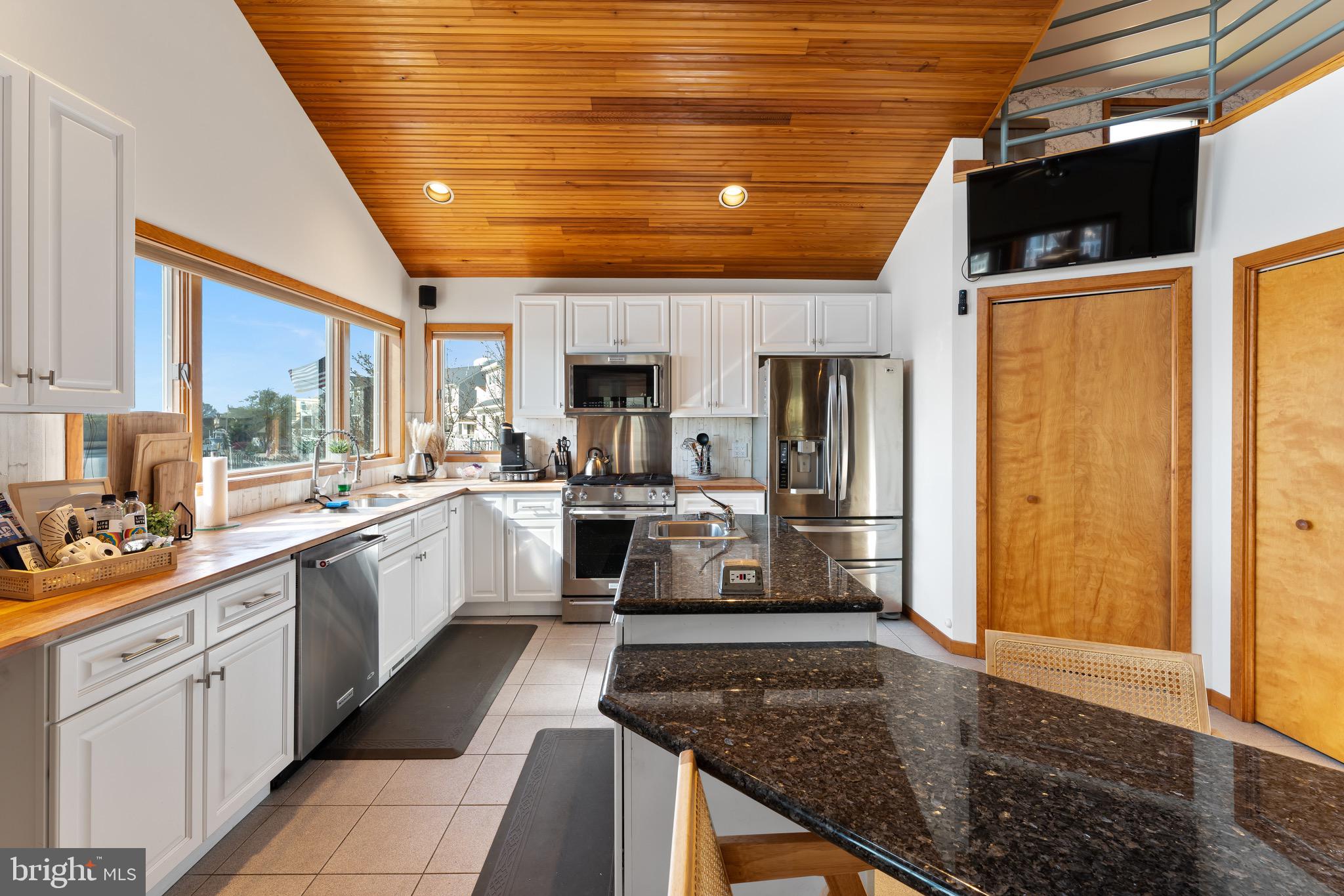 1327 Mill Creek Road Manahawkin, NJ 08050 - Photo 6 of 38 Updated Kitchen