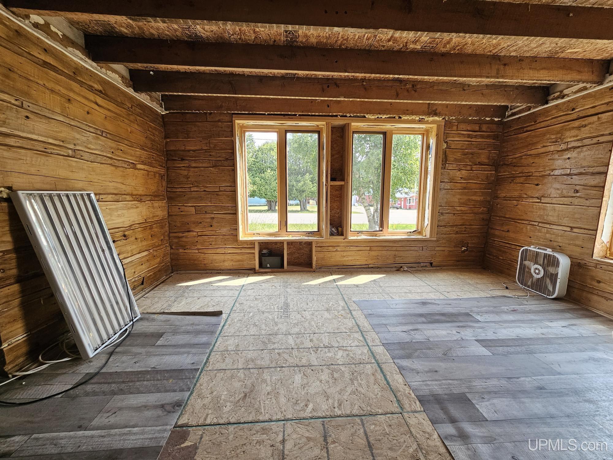 1121 North Co Road Gulliver, MI 49840 - Photo 10 of 37