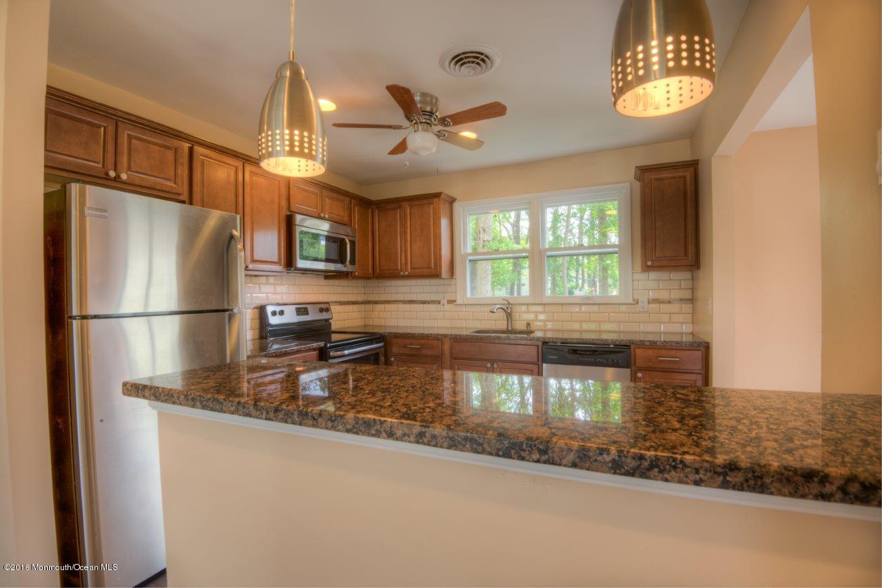 19 Hartford Road Whiting, NJ 08759 - Photo 2 of 14 Hartford 12