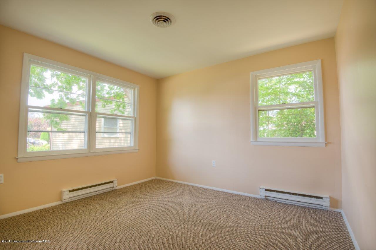 19 Hartford Road Whiting, NJ 08759 - Photo 7 of 14 Hartford 24