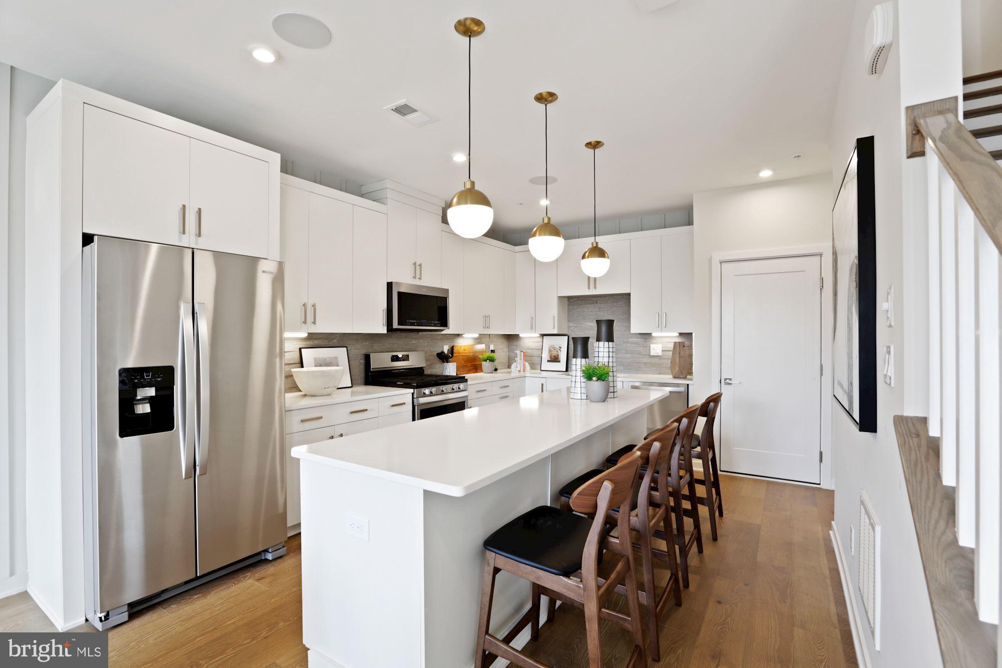 22328 Roanoke Rise Terrace Ashburn, VA 20148 - Photo 3 of 9 Sully Kitchen