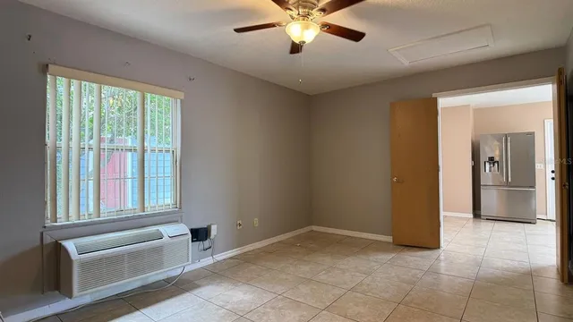 $945 | 211 Caribbean Drive, Unit LOCKOUT, Davenport, FL 33897