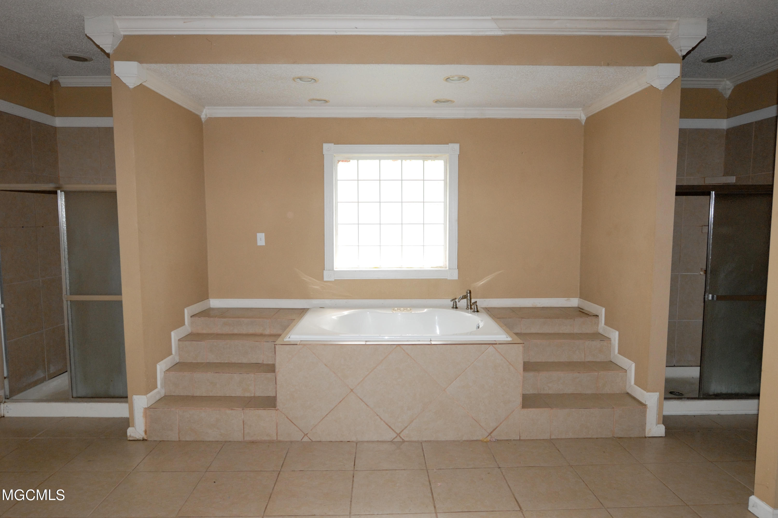 4700 Thompson Street Moss Point, MS 39563 - Photo 12 of 20 DSC_0042