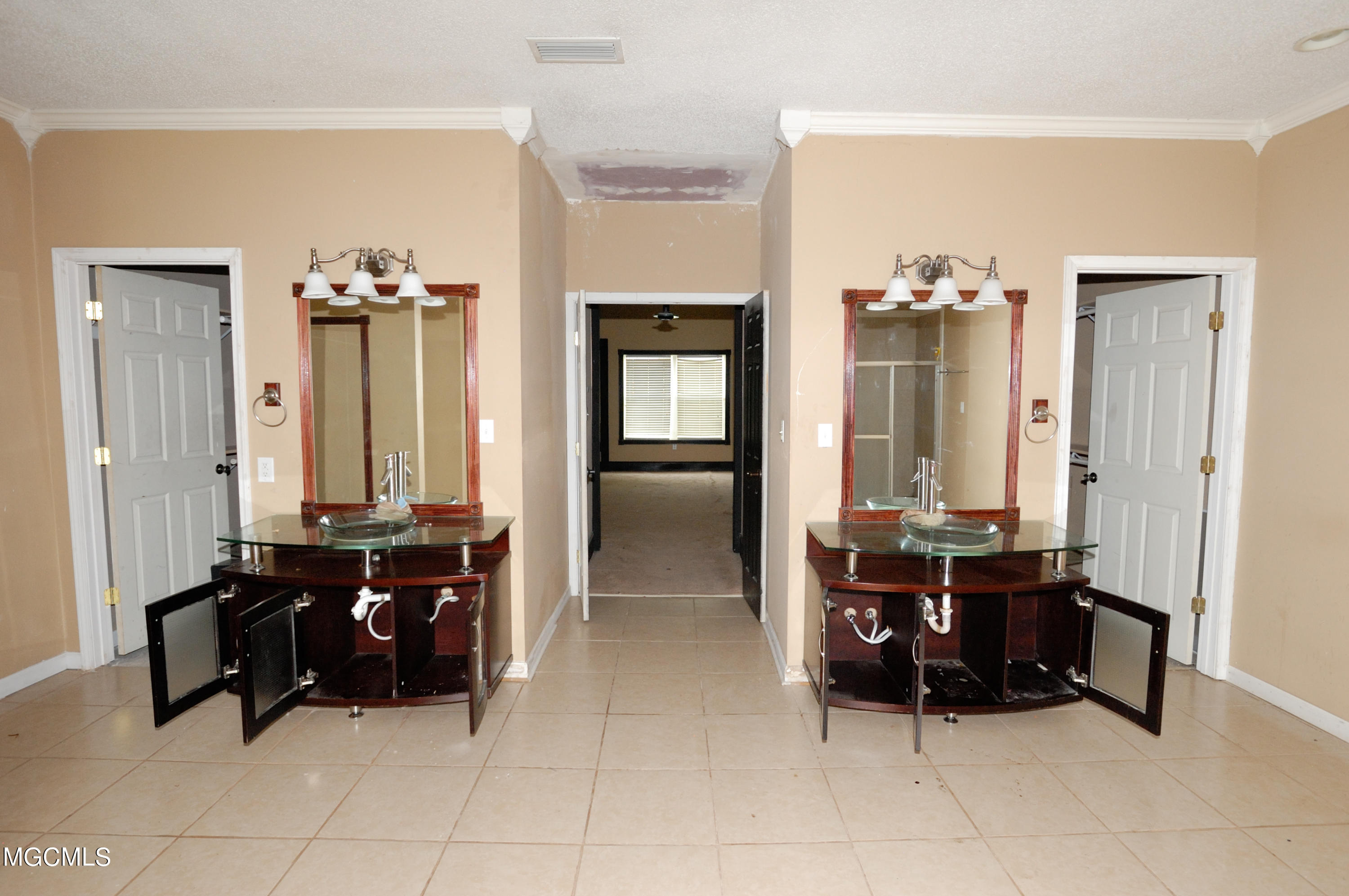 4700 Thompson Street Moss Point, MS 39563 - Photo 13 of 20 DSC_0047