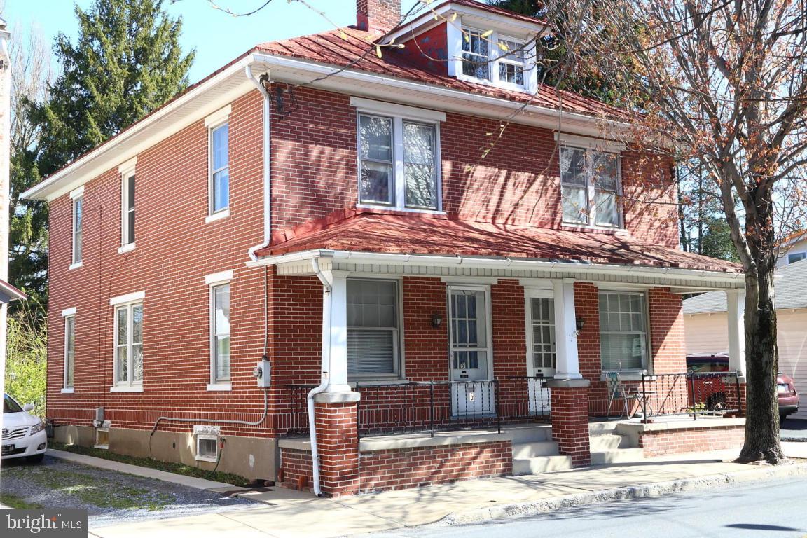 5 West Orange Street Lititz, PA 17543 - Photo 1 of 12 Gallery Image 1