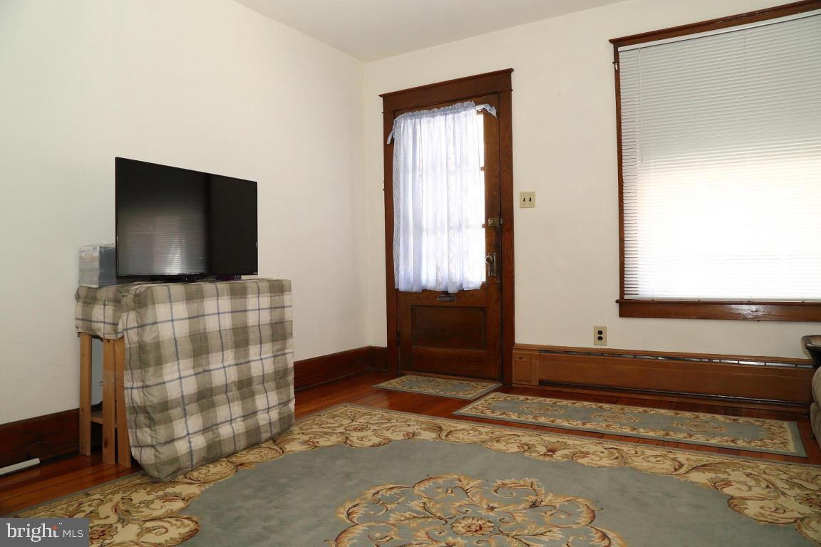 5 West Orange Street Lititz, PA 17543 - Photo 2 of 12 Gallery Image 2