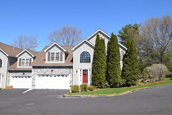 $5,450 | 172 Edgehill Road, Unit 172, Norwood, MA 02062