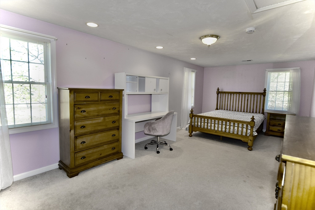 172 Edgehill Road, Unit 172 Norwood, MA 02062 - Photo 13 of 28