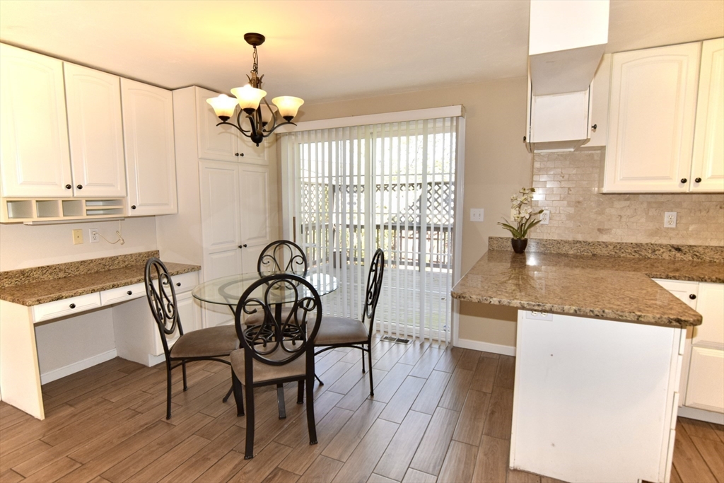 172 Edgehill Road, Unit 172 Norwood, MA 02062 - Photo 6 of 28