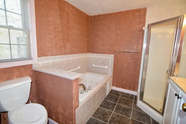$5,450 | 172 Edgehill Road, Unit 172, Norwood, MA 02062