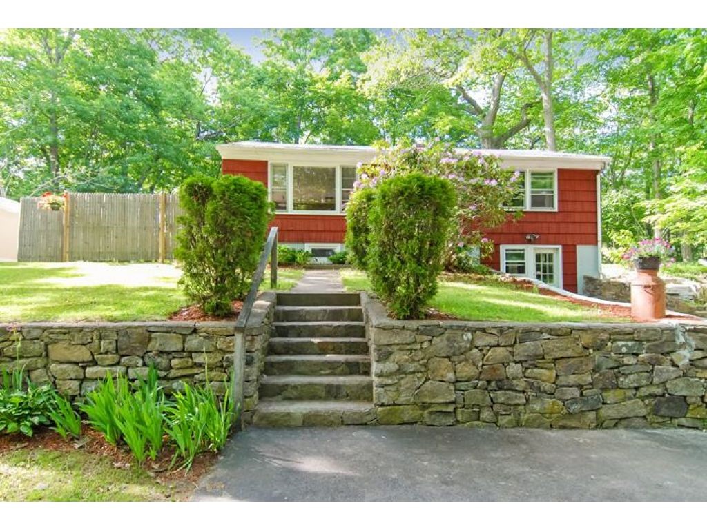 4 Adams Road Kittery, ME 03904 - Photo 18 of 27