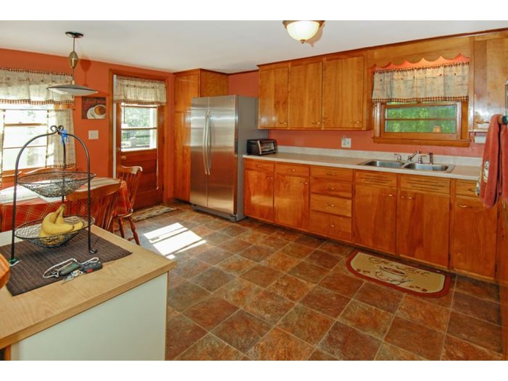 4 Adams Road Kittery, ME 03904 - Photo 5 of 27