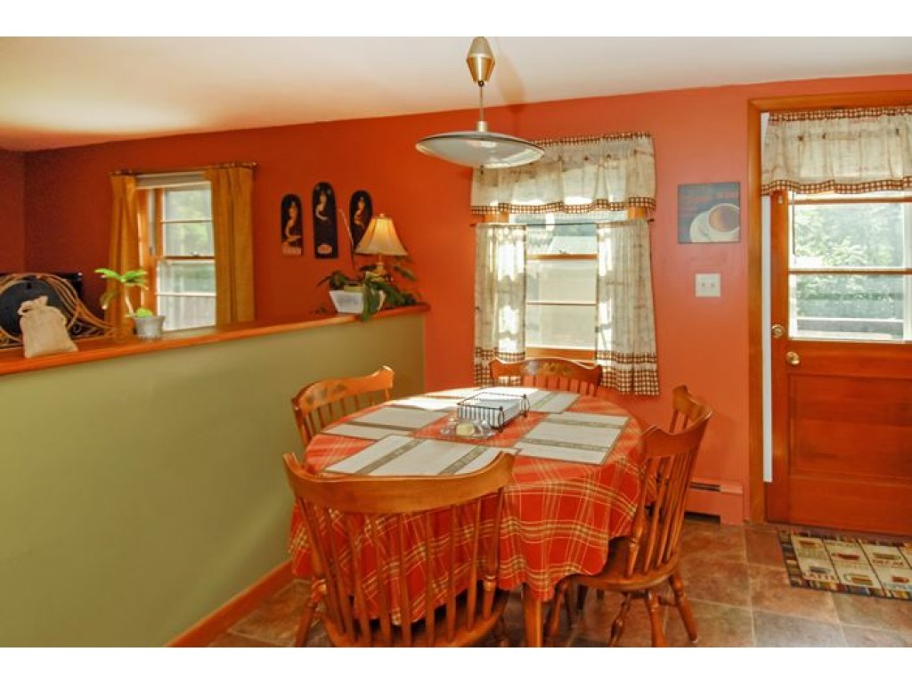 4 Adams Road Kittery, ME 03904 - Photo 6 of 27