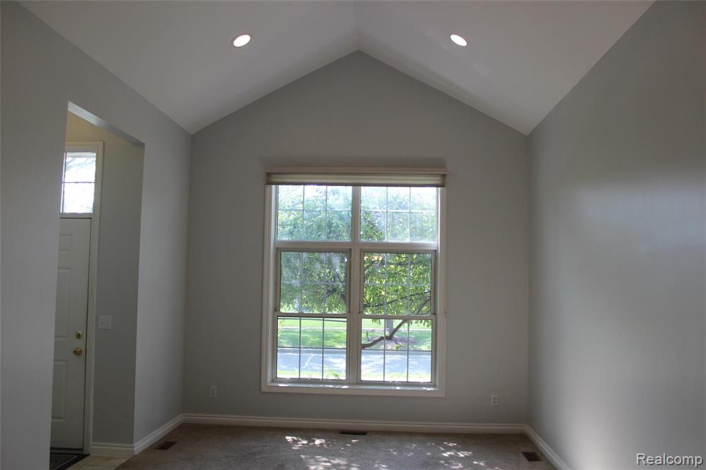45681 North Stonewood Road, Unit 59 Canton, MI 48187 - Photo 9 of 63