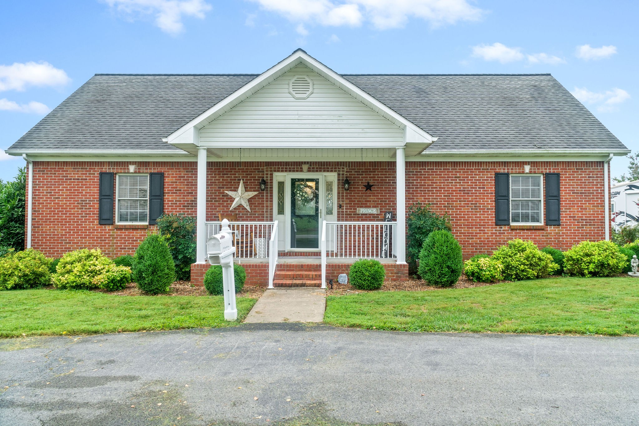 1590 Davis Mill Road Elkton, KY 42220 - Photo 1 of 37 Gallery Image 1