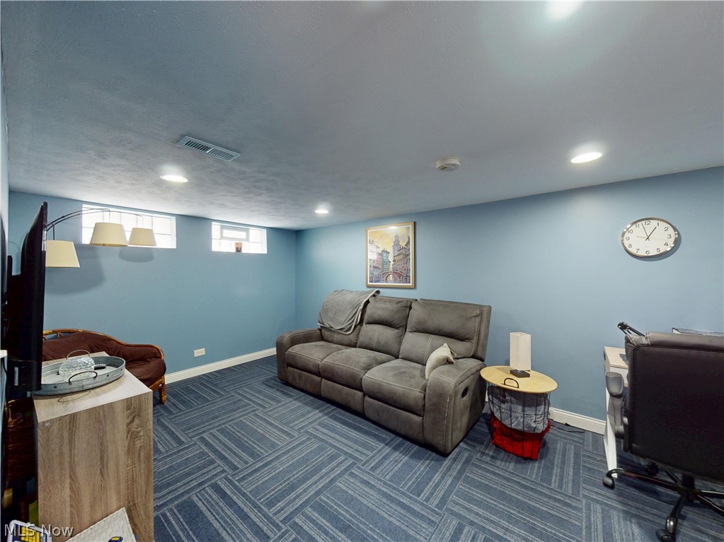 30028 Elgin Road Wickliffe, OH 44092 - Photo 34 of 48 Gallery Image 34