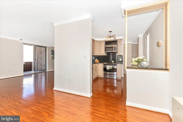 $3,095 | 7505 Democracy Boulevard, Bethesda, MD 20817