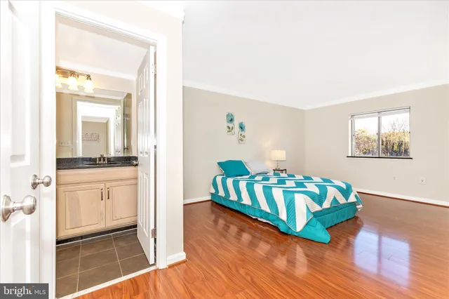 $3,095 | 7505 Democracy Boulevard, Bethesda, MD 20817