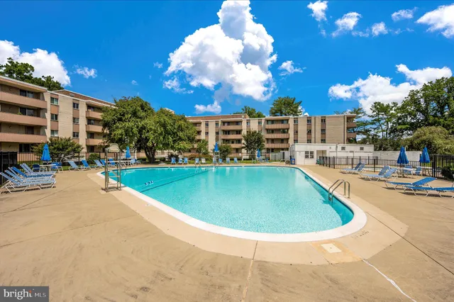 $3,095 | 7505 Democracy Boulevard, Bethesda, MD 20817