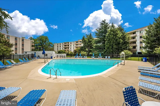 $3,095 | 7505 Democracy Boulevard, Bethesda, MD 20817