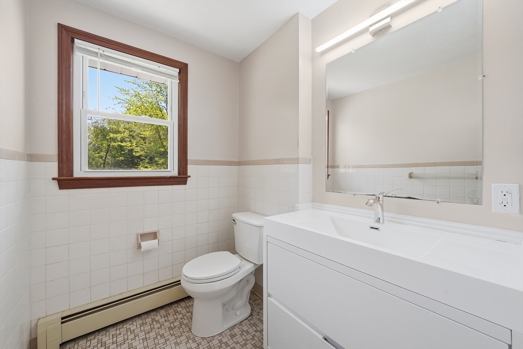 6 Belmont Road Burlington, MA 01803 - Photo 24 of 40
