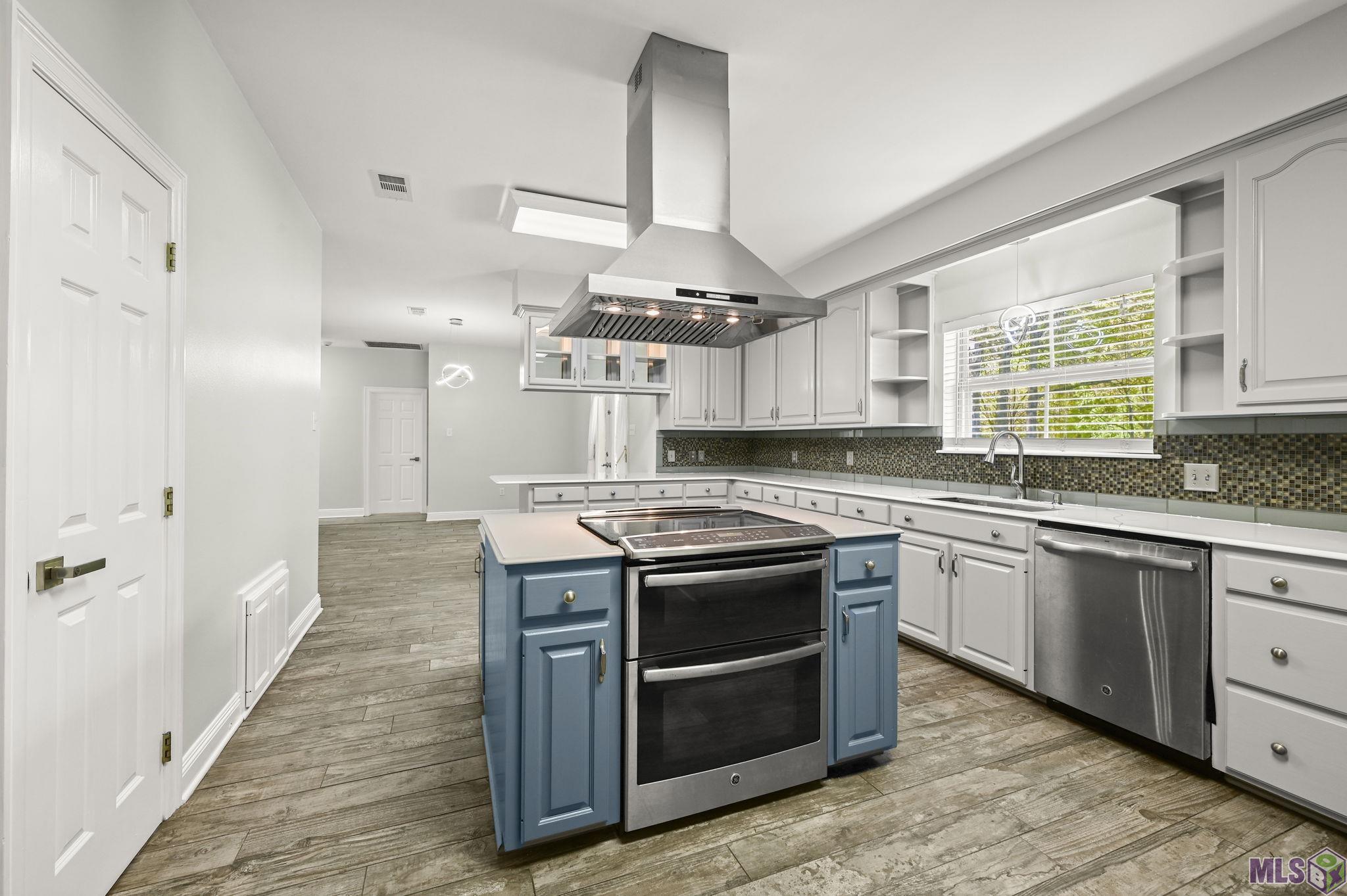 7936 Ben Fugler Road Denham Springs, LA 70706 - Photo 3 of 41