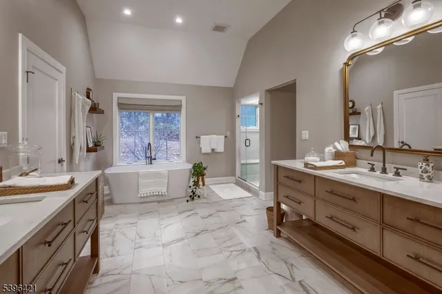 $5,255,000 | 93 Pleasantville Road, New Vernon, NJ 07976