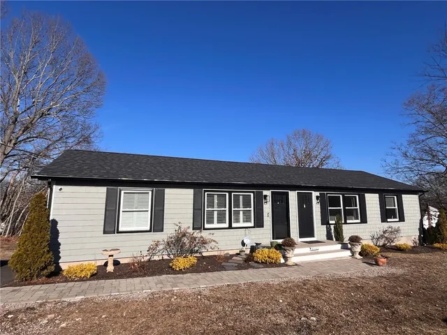 $1,900 | 20 Sunrise Drive, Unit 20B, Westerly, RI 02891