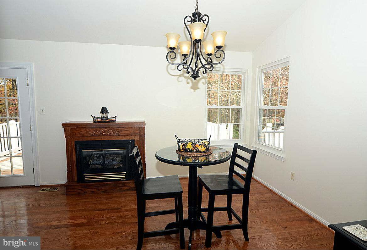 24506 Fossen Road Damascus, MD 20872 - Photo 13 of 27 Dining Room