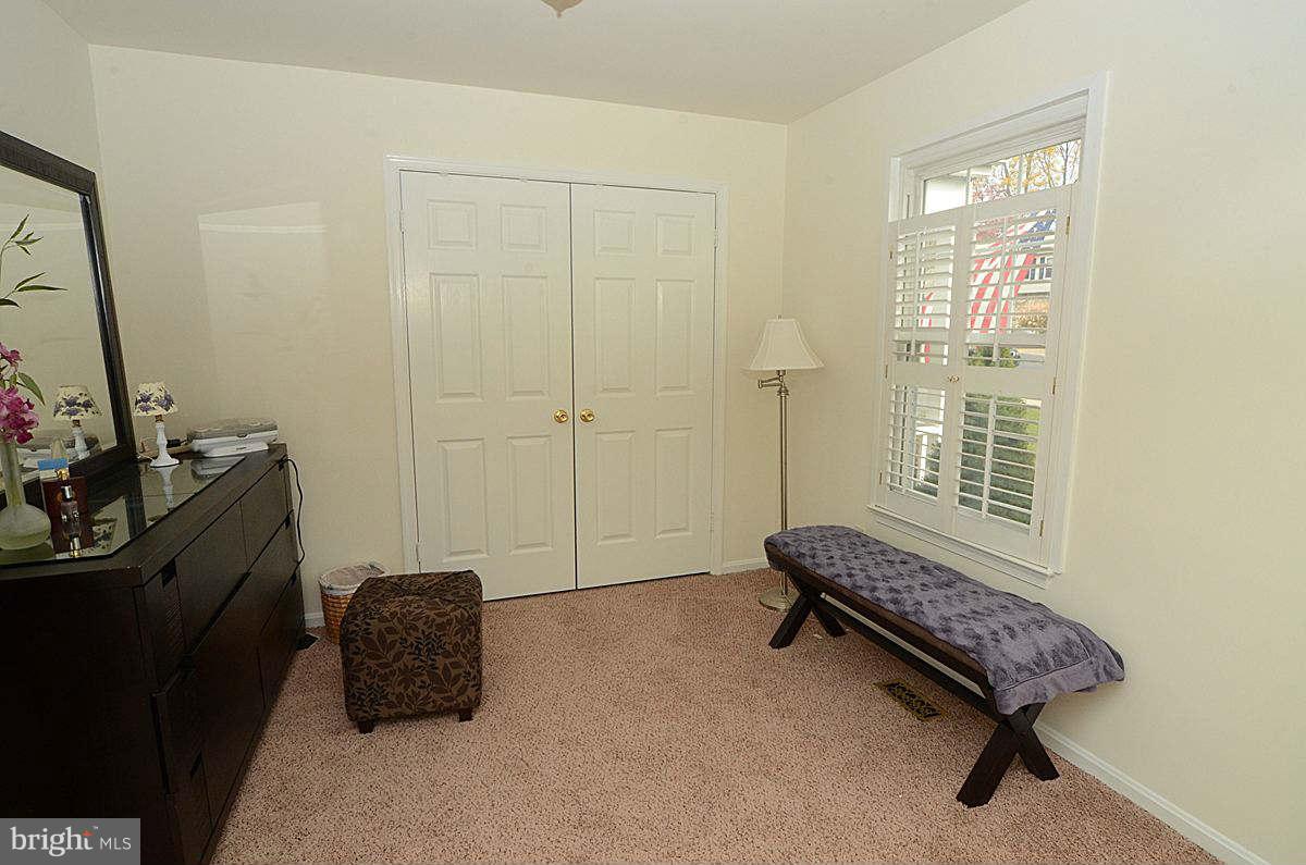 24506 Fossen Road Damascus, MD 20872 - Photo 15 of 27 Bedroom