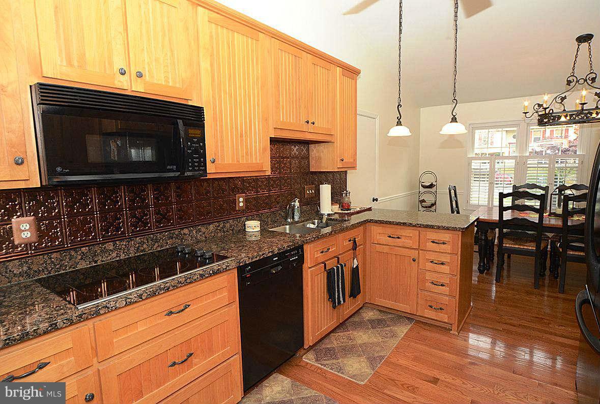 24506 Fossen Road Damascus, MD 20872 - Photo 3 of 27 Kitchen